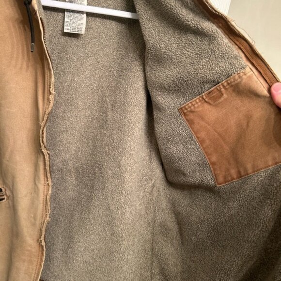 Distressed Hooded Carhart Lined Sherpa Work Jacket - Picture 4 of 12
